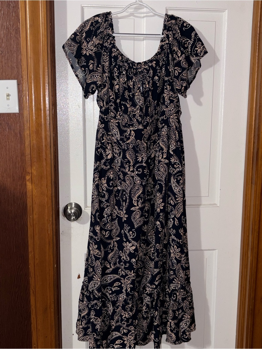 torrid Black Maxi Dress with Cream Paisley Print - Picture 1 of 6